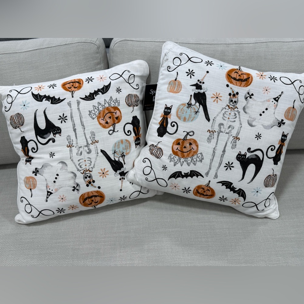 Spritz Halloween Pillow Set - Black and Orange